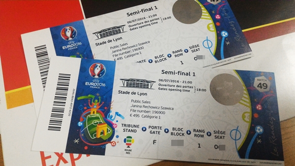 Viagogoで購入したサッカー欧州選手権EURO2016の準決勝のペアチケット
